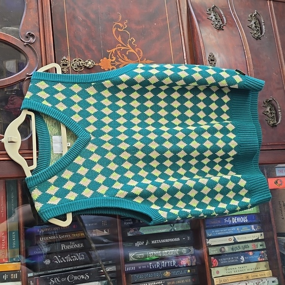 Teddy Fresh Sweater Vest - Picture 2 of 4